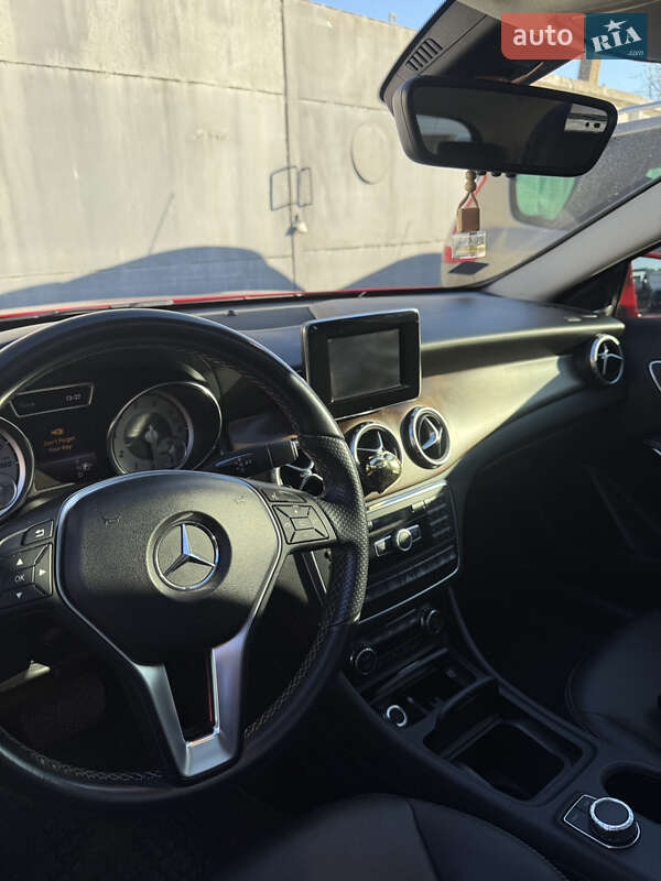 Позашляховик / Кросовер Mercedes-Benz GLA-Class 2015 в Рівному