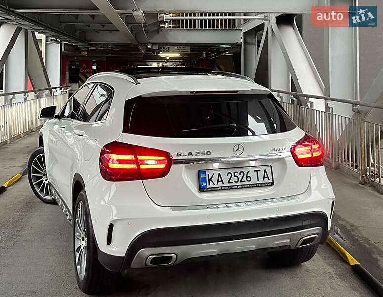 Позашляховик / Кросовер Mercedes-Benz GLA-Class 2018 в Києві
