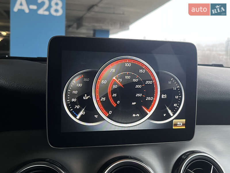 Позашляховик / Кросовер Mercedes-Benz GLA-Class 2018 в Києві