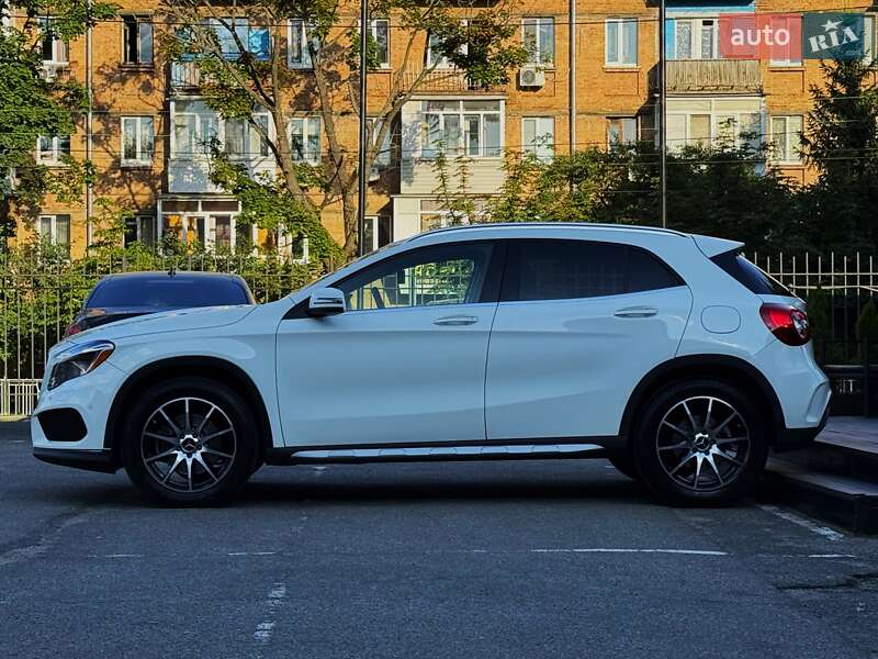 Внедорожник / Кроссовер Mercedes-Benz GLA-Class 2016 в Киеве