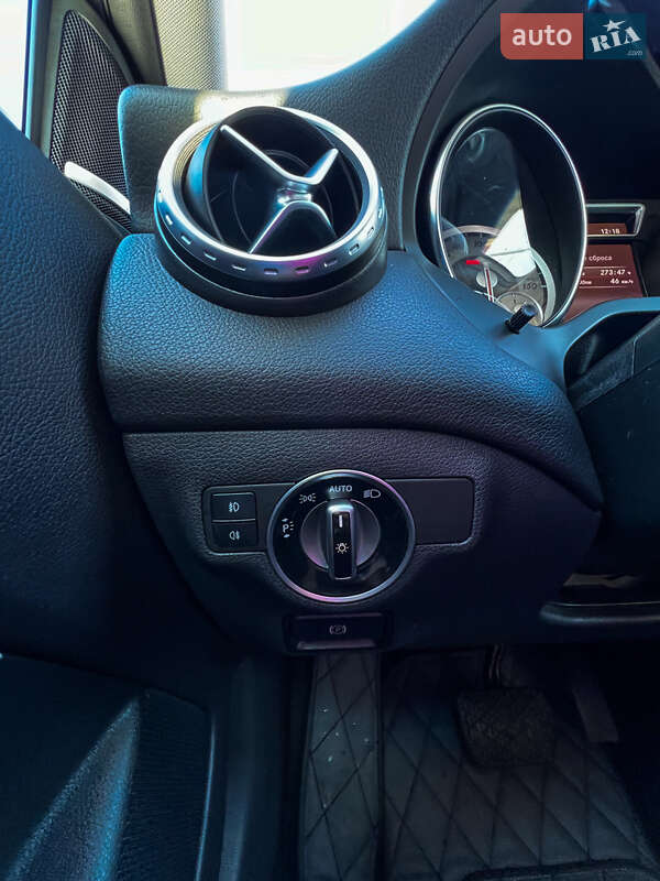 Внедорожник / Кроссовер Mercedes-Benz GLA-Class 2015 в Львове