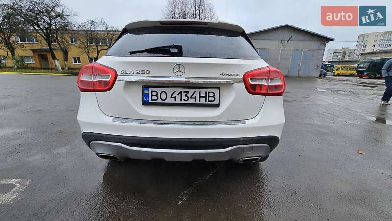 Внедорожник / Кроссовер Mercedes-Benz GLA-Class 2019 в Тернополе