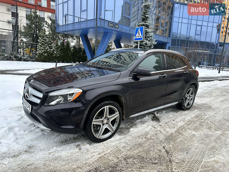 Внедорожник / Кроссовер Mercedes-Benz GLA-Class 2015 в Киеве