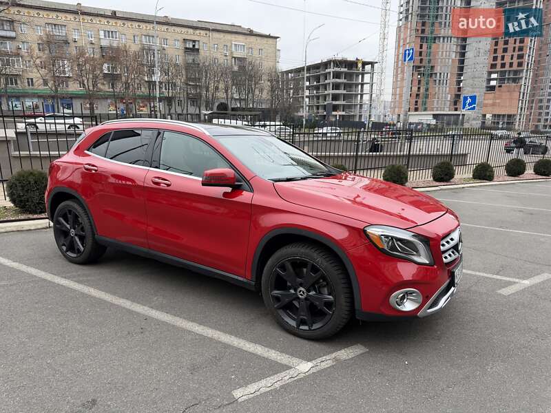 Mercedes-Benz GLA-Class 2019