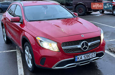 Внедорожник / Кроссовер Mercedes-Benz GLA-Class 2017 в Киеве