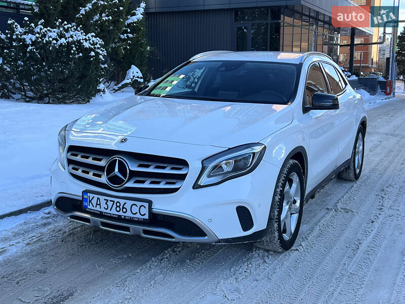 Mercedes-Benz GLA-Class 2019