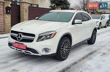 Внедорожник / Кроссовер Mercedes-Benz GLA-Class 2018 в Ровно