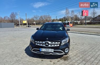 Внедорожник / Кроссовер Mercedes-Benz GLA-Class 2019 в Полтаве