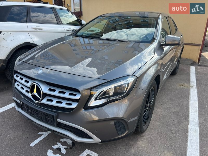 Mercedes-Benz GLA-Class 2017