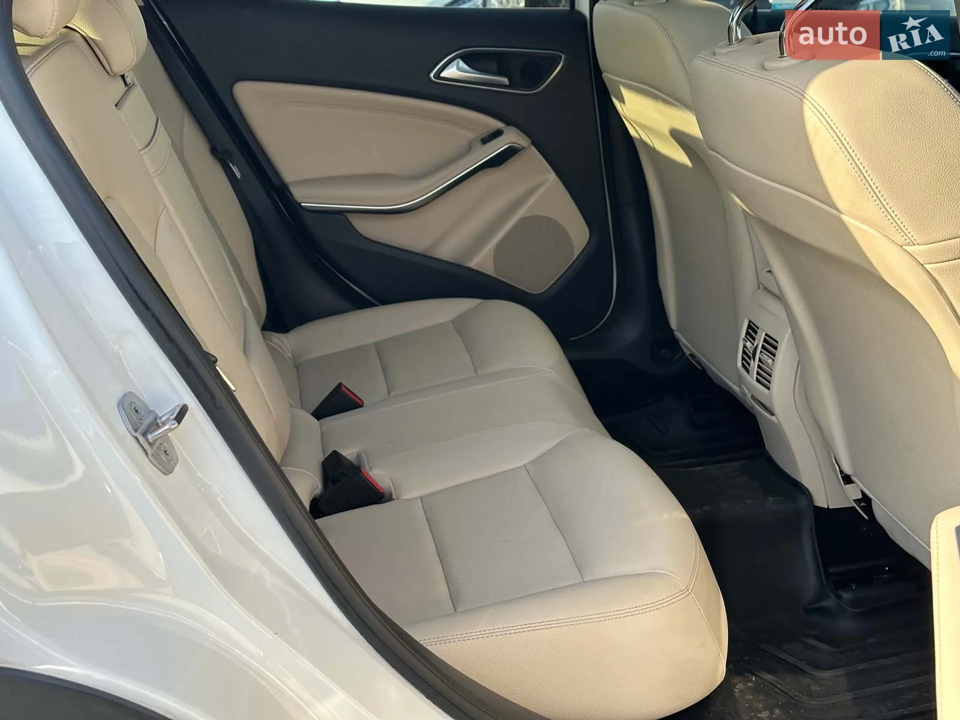 2019 Mercedes-Benz GLA-klasse - мініатюра 19
