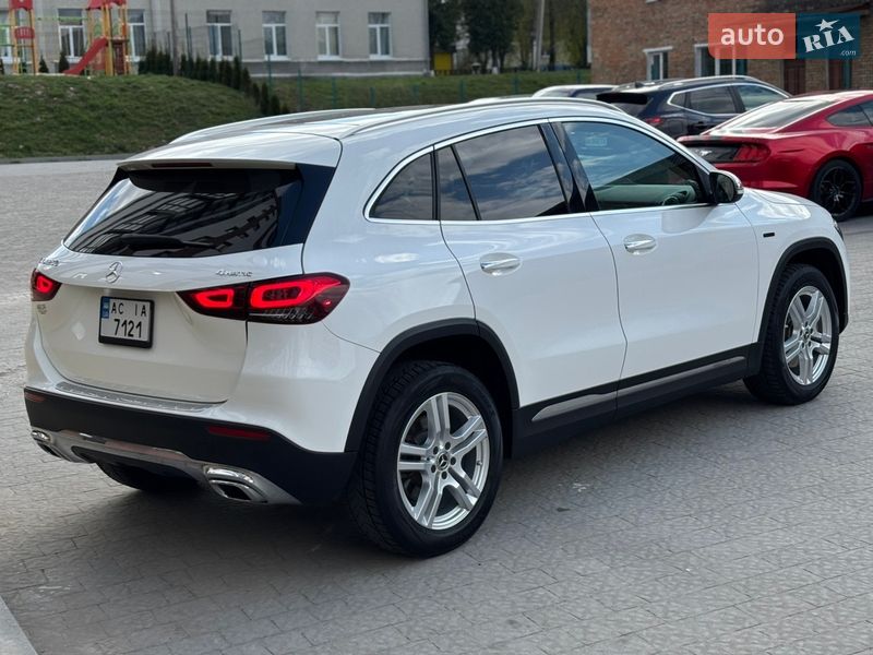 Mercedes-Benz GLA-Class 2020