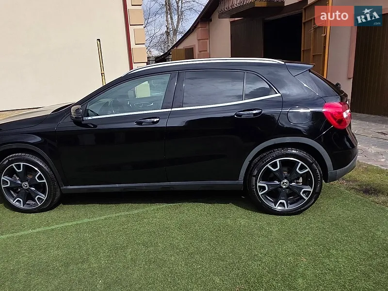 Mercedes-Benz GLA-Class