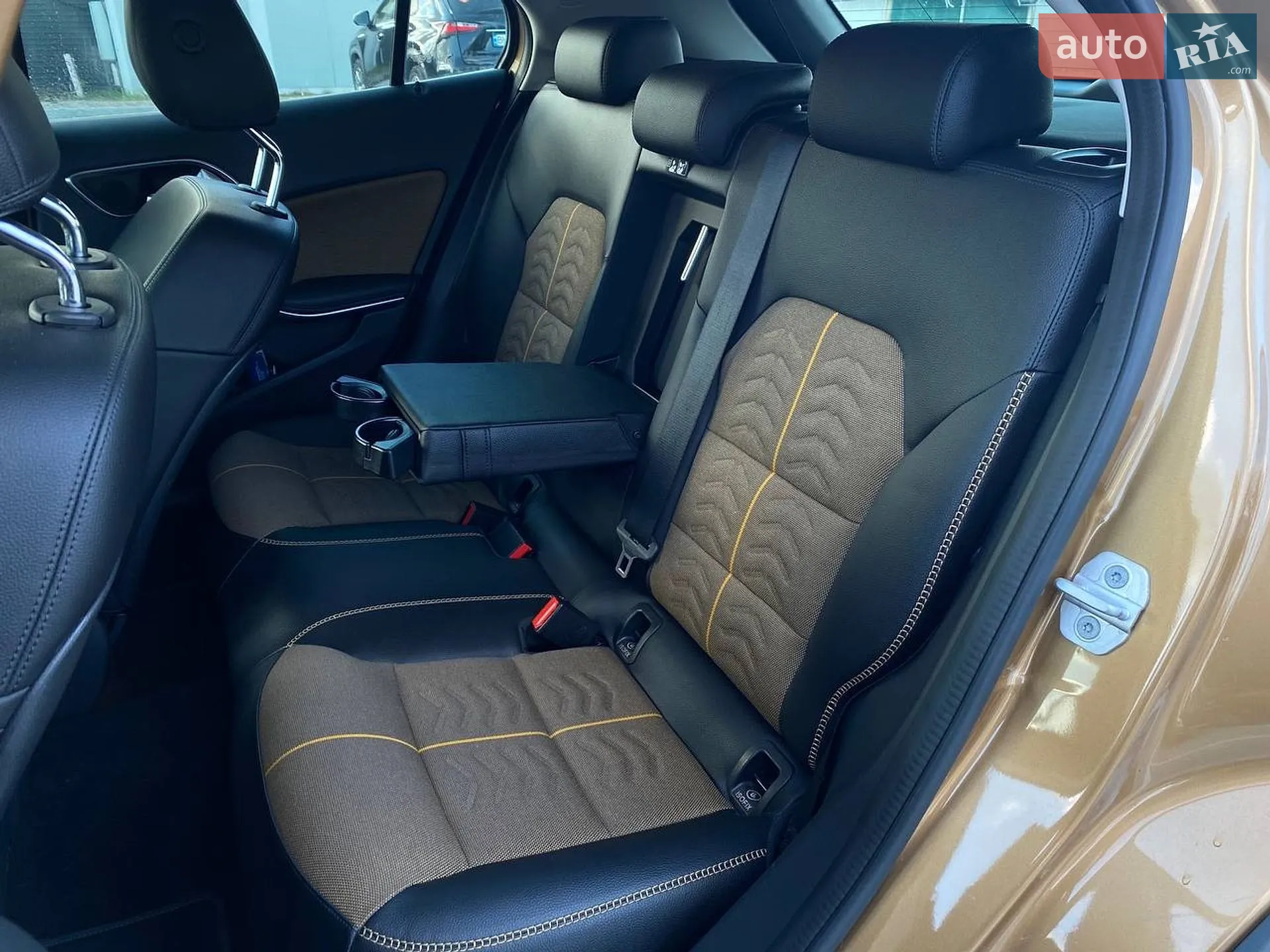 2017 Mercedes-Benz GLA-klasse - мініатюра 31
