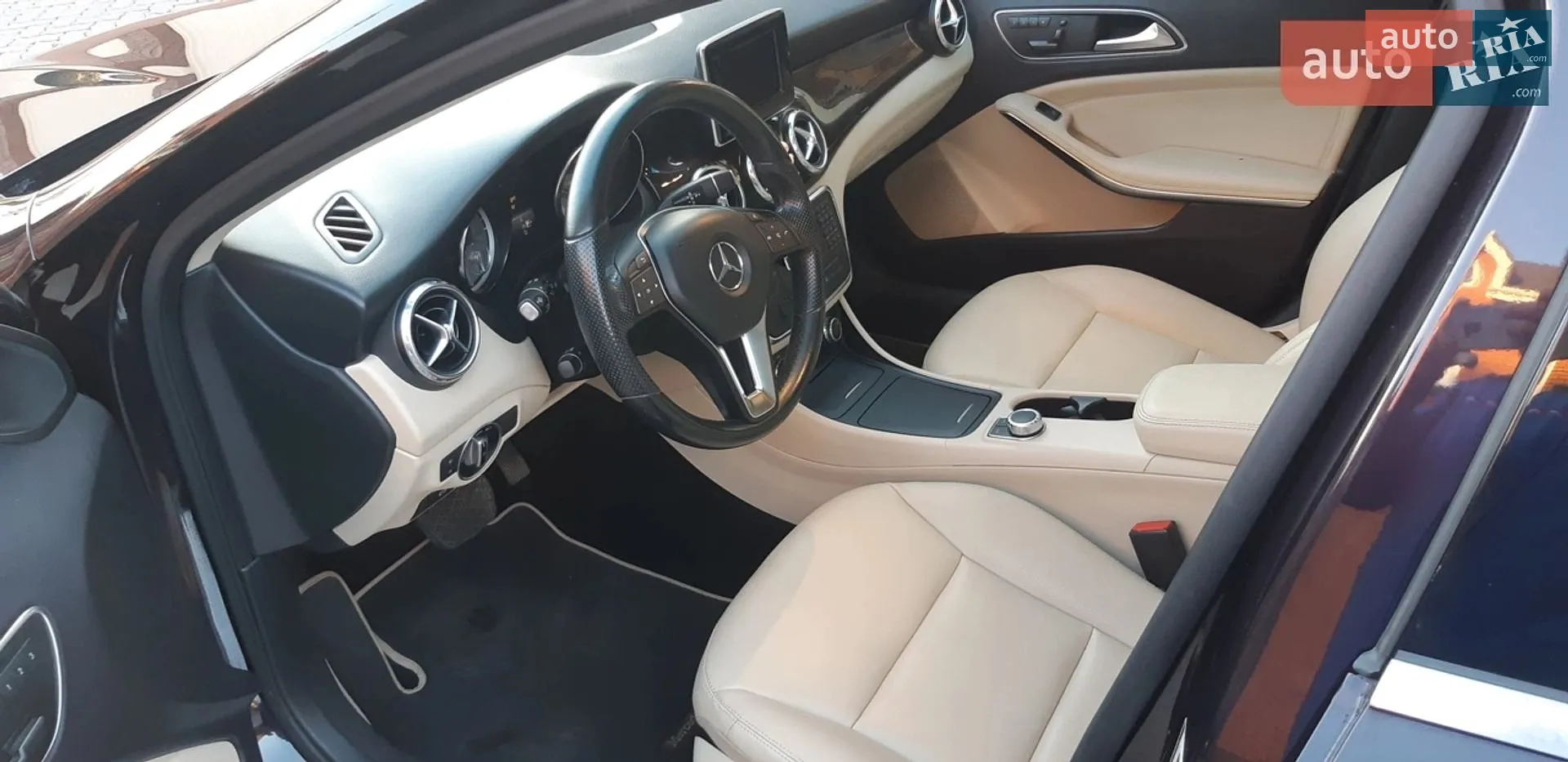 2015 Mercedes-Benz GLA-klasse - мініатюра 24
