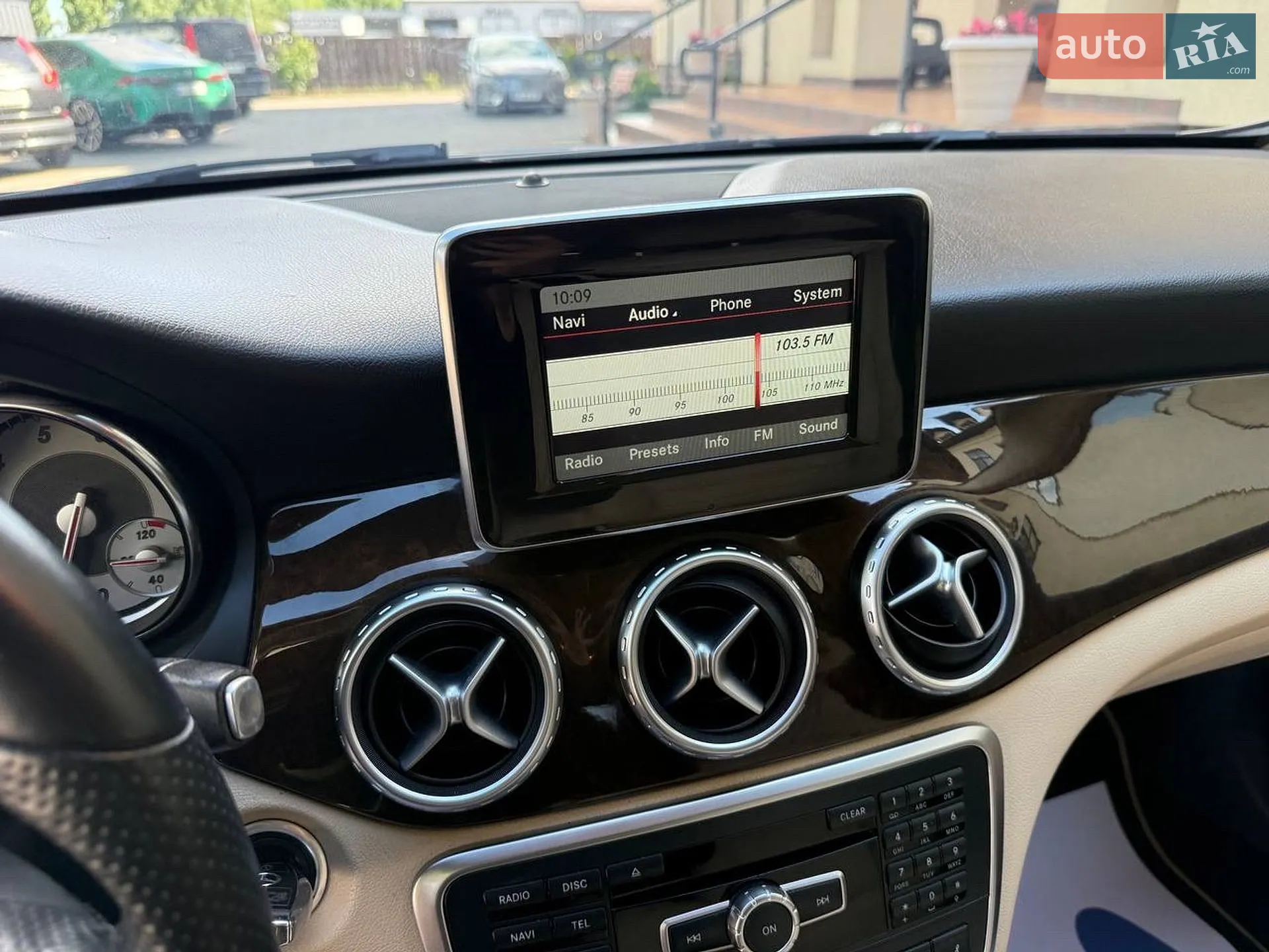 2015 Mercedes-Benz GLA-klasse - мініатюра 40