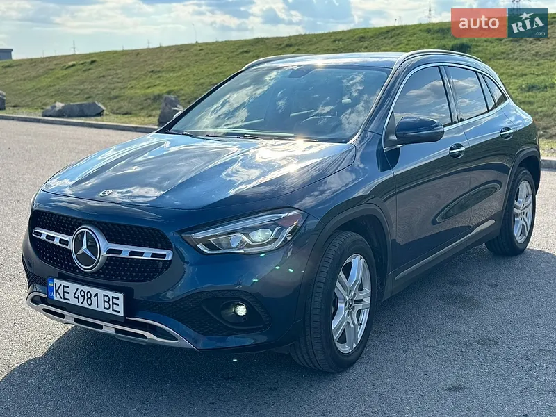 Mercedes-Benz GLA-Class