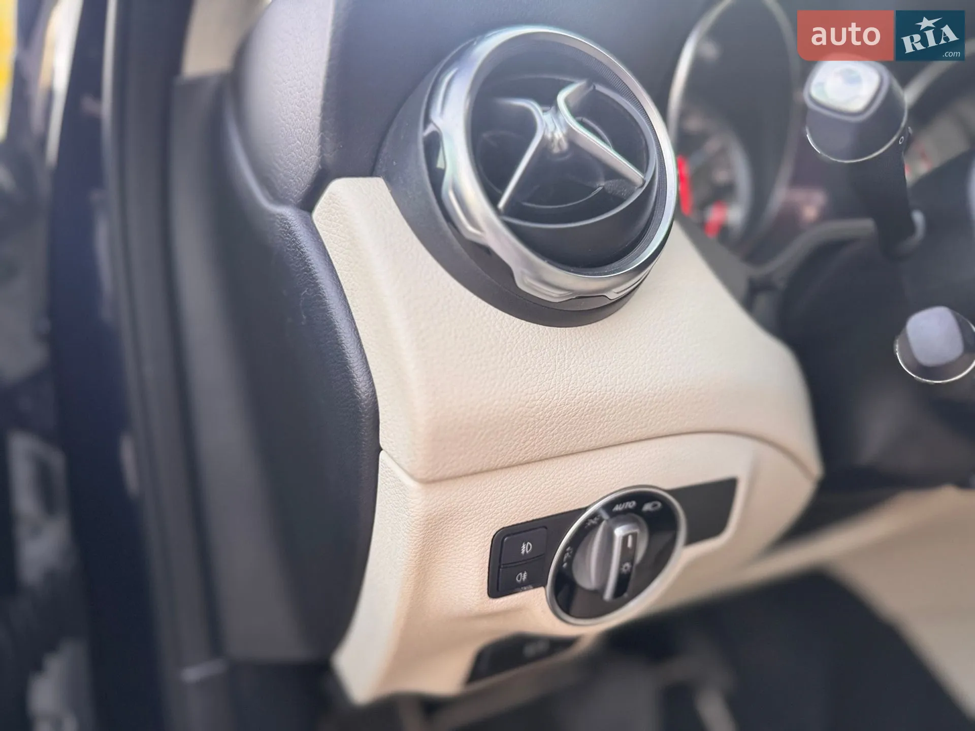 2017 Mercedes-Benz GLA-klasse - мініатюра 58