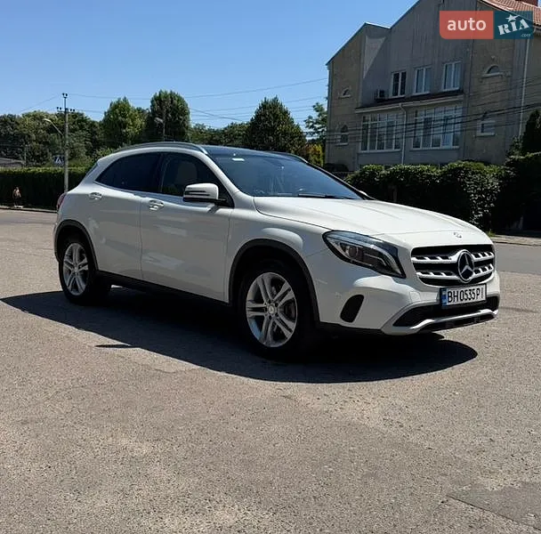 Mercedes-Benz GLA-Class