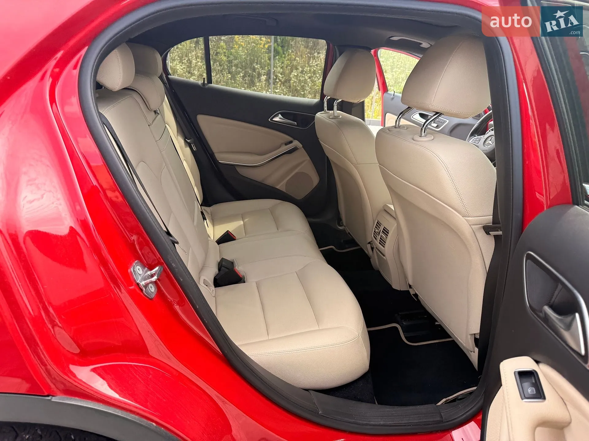 2018 Mercedes-Benz GLA-klasse - мініатюра 28