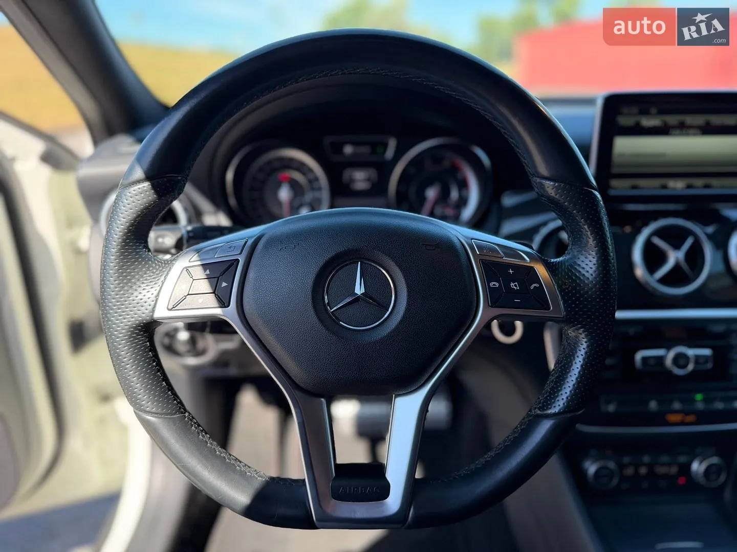 2015 Mercedes-Benz GLA-klasse - мініатюра 16
