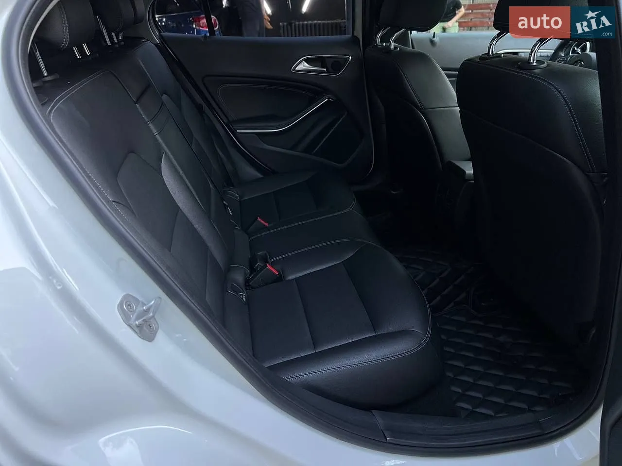 2015 Mercedes-Benz GLA-klasse - мініатюра 17