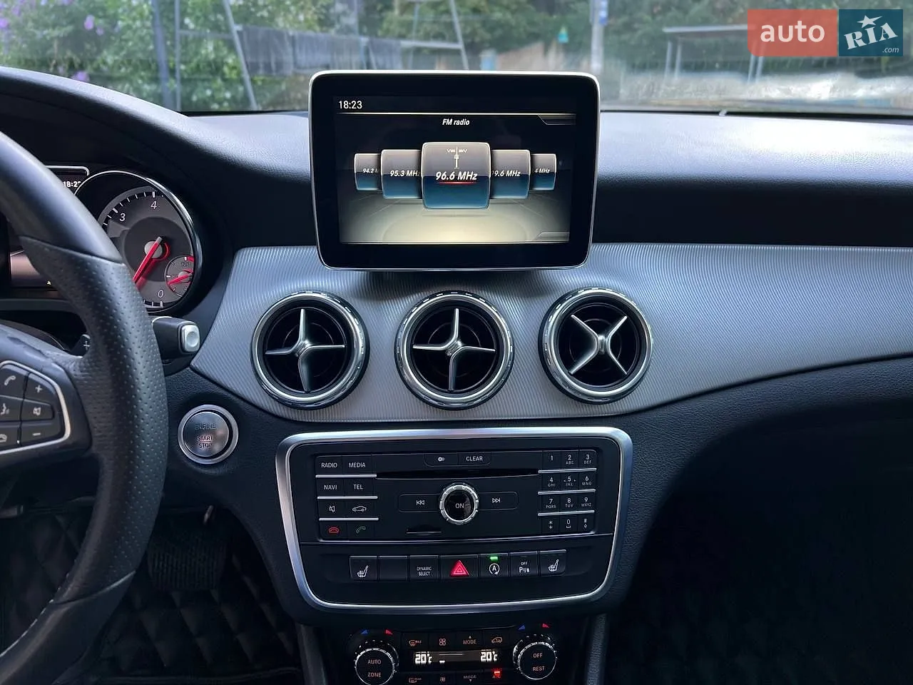 2015 Mercedes-Benz GLA-klasse - мініатюра 21