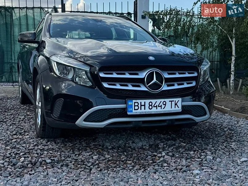 Mercedes-Benz GLA-Class