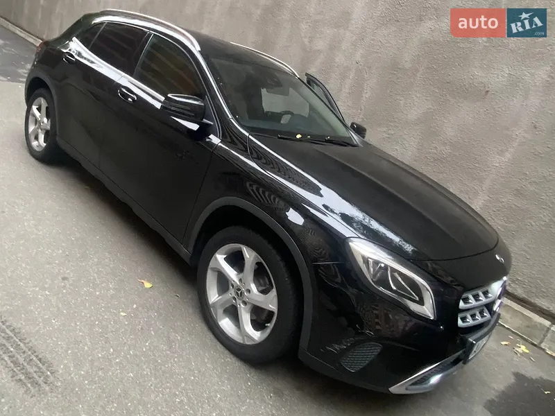 Mercedes-Benz GLA-Class