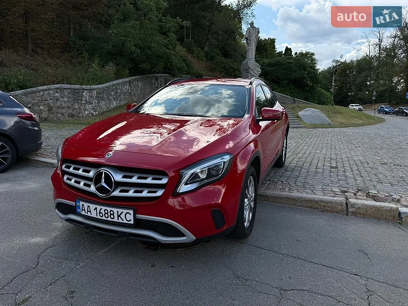 Mercedes-Benz GLA-Class