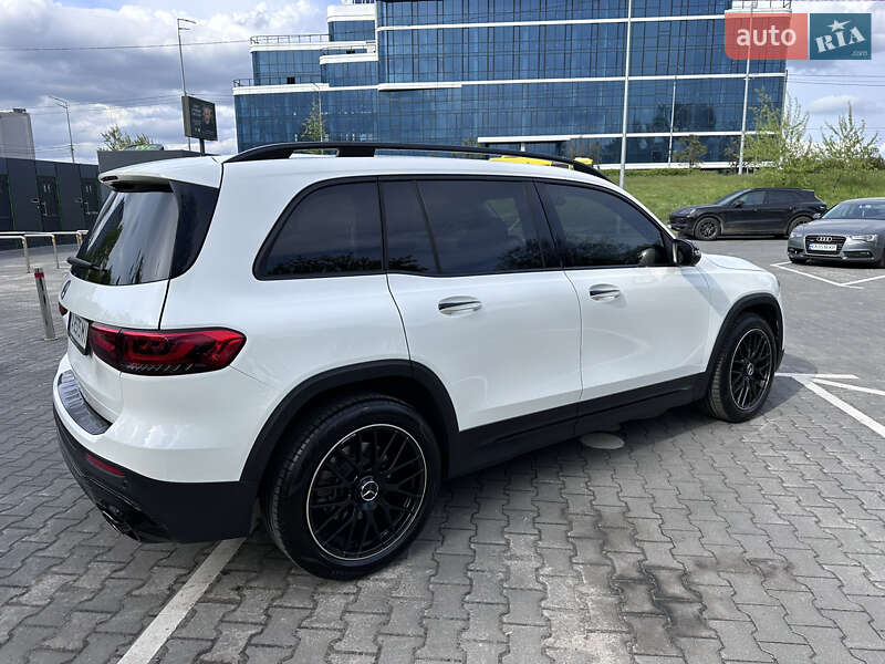 Внедорожник / Кроссовер Mercedes-Benz GLB-Class 2021 в Киеве
