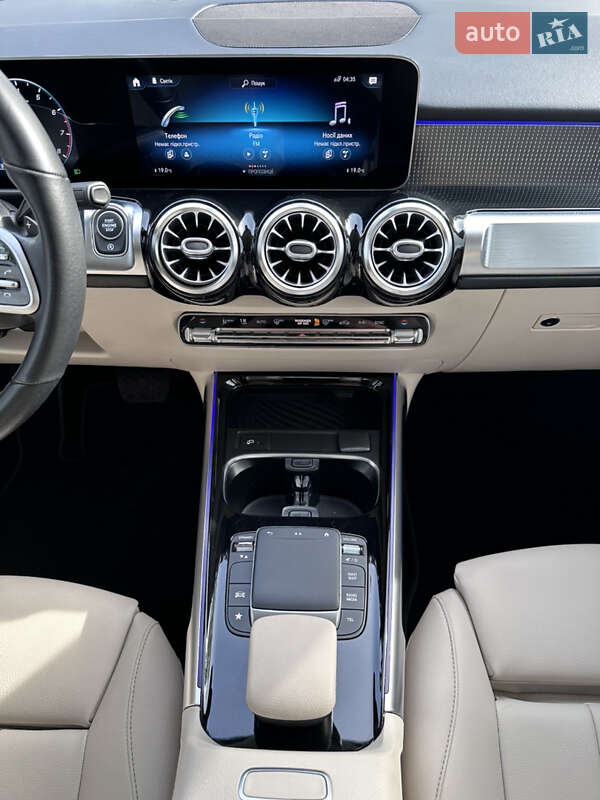 Внедорожник / Кроссовер Mercedes-Benz GLB-Class 2021 в Киеве