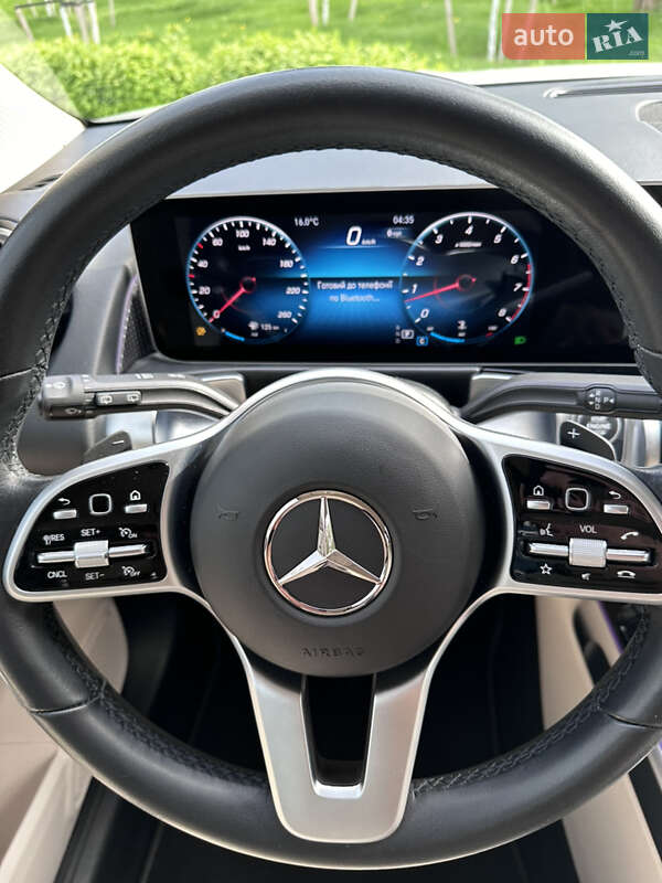 Внедорожник / Кроссовер Mercedes-Benz GLB-Class 2021 в Киеве