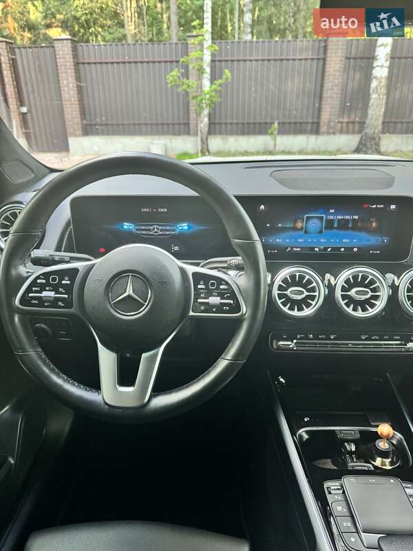 Внедорожник / Кроссовер Mercedes-Benz GLB-Class 2021 в Киеве