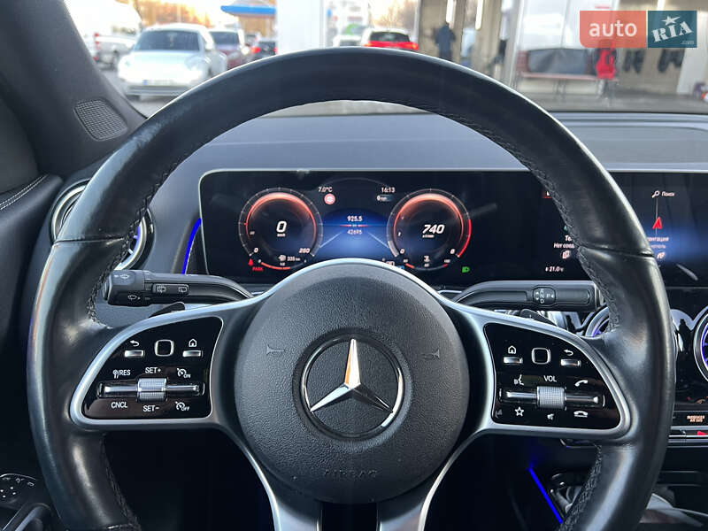 Внедорожник / Кроссовер Mercedes-Benz GLB-Class 2019 в Тернополе