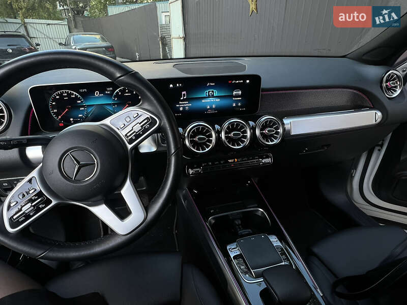 Внедорожник / Кроссовер Mercedes-Benz GLB-Class 2020 в Киеве