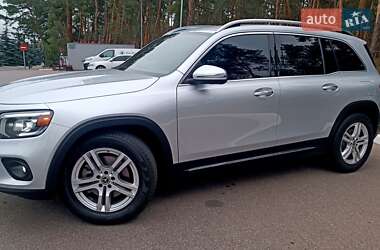 Позашляховик / Кросовер Mercedes-Benz GLB-Class 2019 в 
