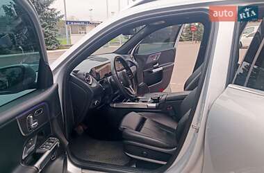 Позашляховик / Кросовер Mercedes-Benz GLB-Class 2019 в 