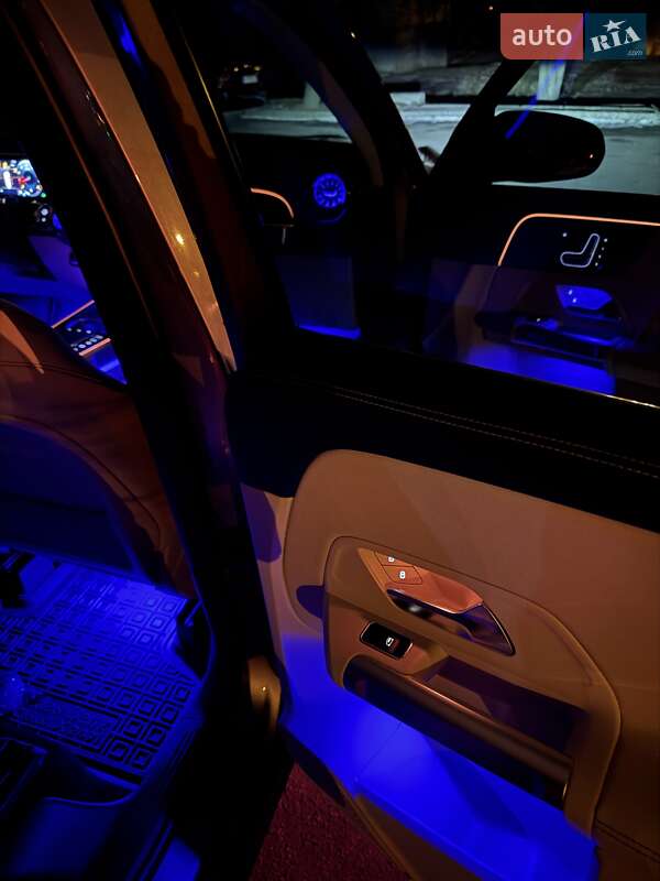 Внедорожник / Кроссовер Mercedes-Benz GLB-Class 2019 в Харькове