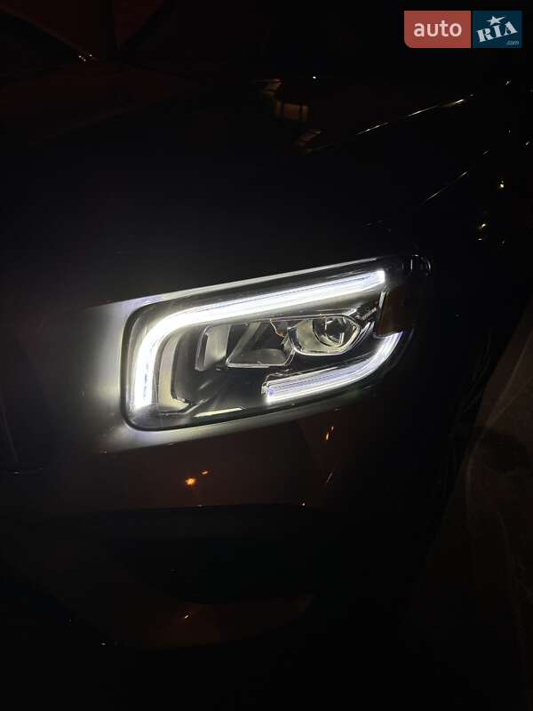 Внедорожник / Кроссовер Mercedes-Benz GLB-Class 2019 в Харькове