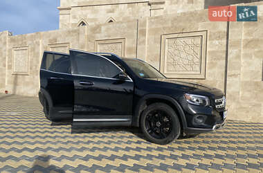 Позашляховик / Кросовер Mercedes-Benz GLB-Class 2019 в 