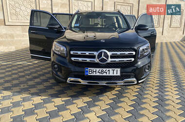 Позашляховик / Кросовер Mercedes-Benz GLB-Class 2019 в 