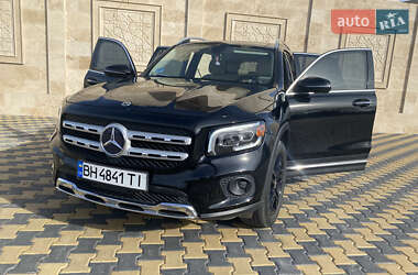 Позашляховик / Кросовер Mercedes-Benz GLB-Class 2019 в 