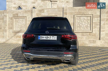 Позашляховик / Кросовер Mercedes-Benz GLB-Class 2019 в 