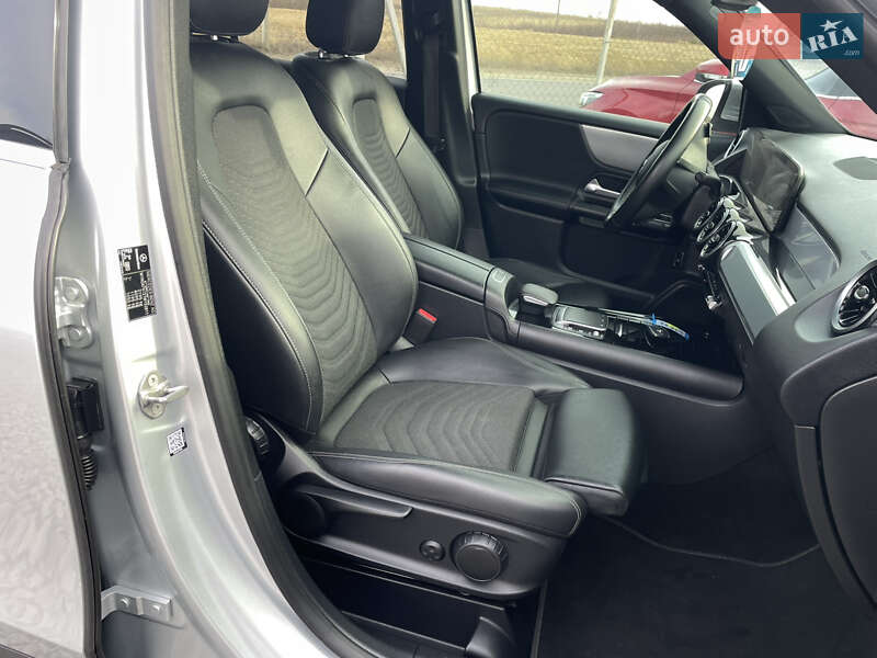 Внедорожник / Кроссовер Mercedes-Benz GLB-Class 2021 в Львове