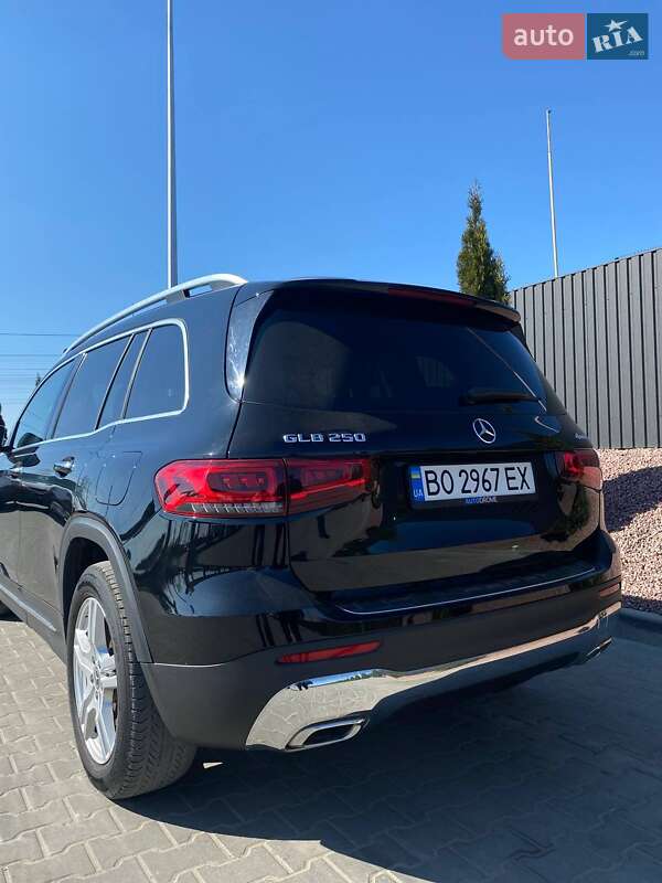 Внедорожник / Кроссовер Mercedes-Benz GLB-Class 2021 в Тернополе