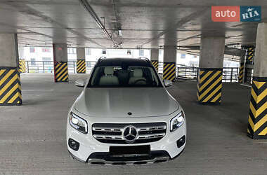 Внедорожник / Кроссовер Mercedes-Benz GLB-Class 2020 в Киеве