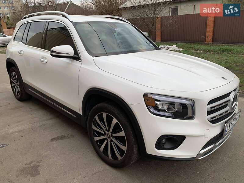 Mercedes-Benz GLB-Class 2021