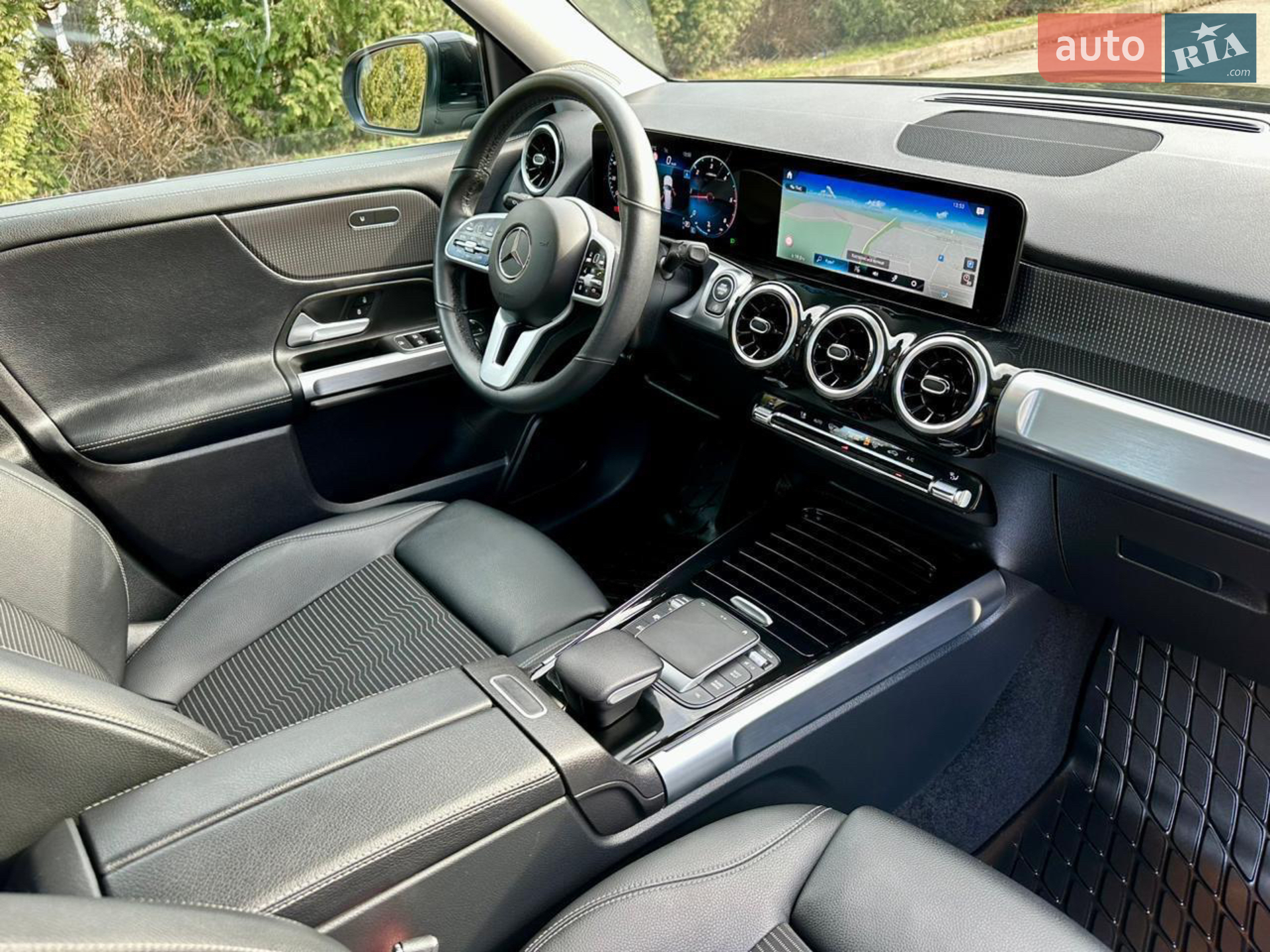 2021 Mercedes-Benz GLB - мініатюра 39