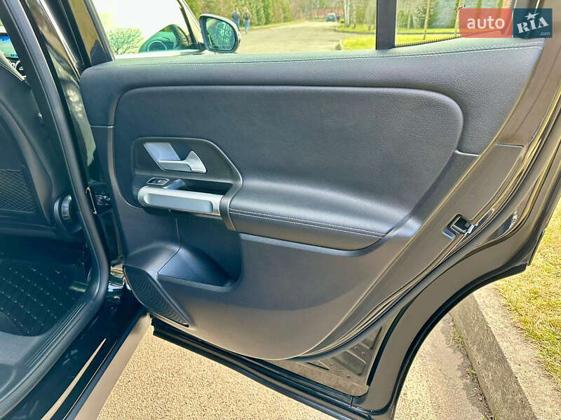 Внедорожник / Кроссовер Mercedes-Benz GLB-Class 2021 в Виннице