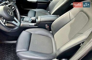 Внедорожник / Кроссовер Mercedes-Benz GLB-Class 2021 в 
